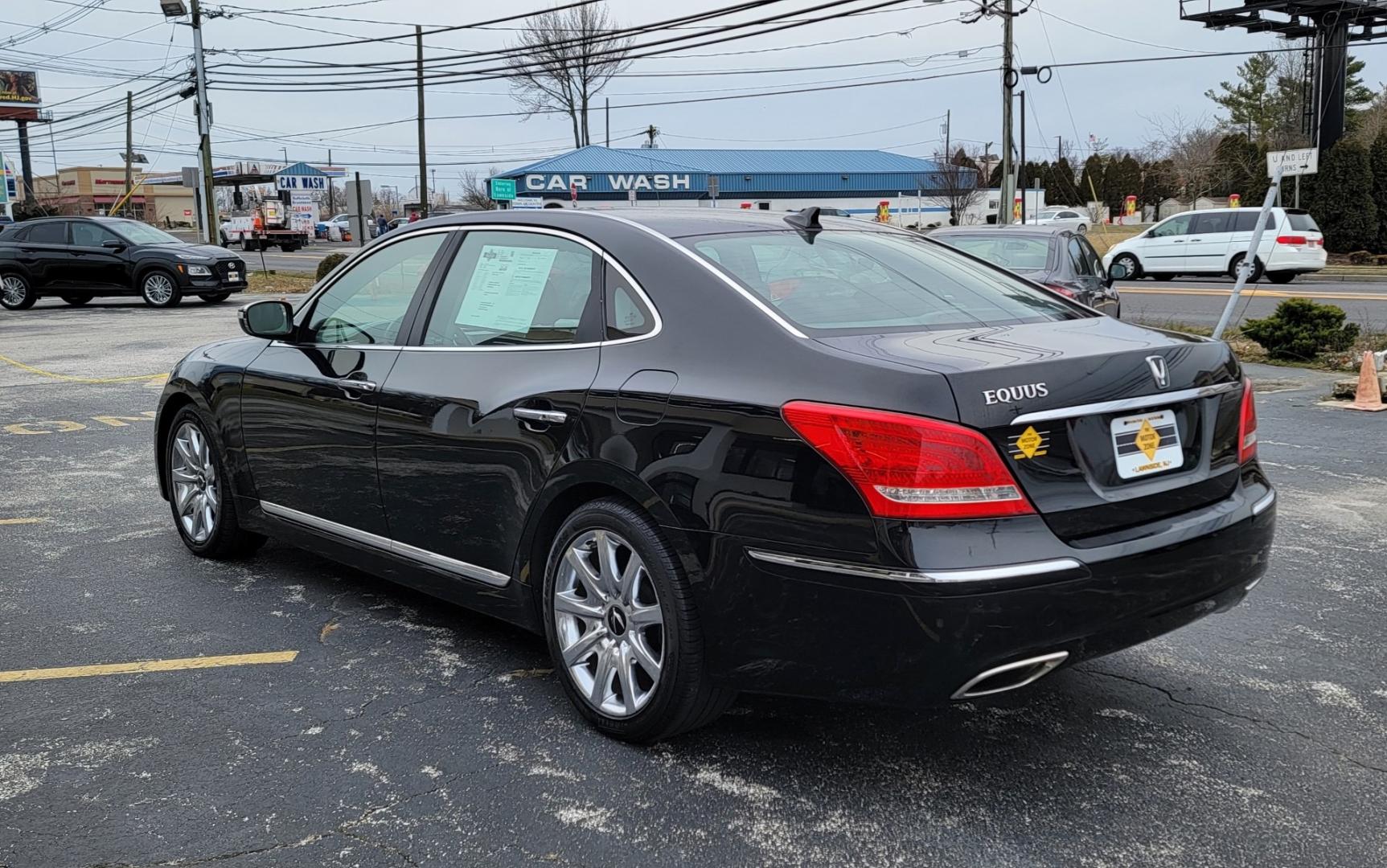 2011 BLACK /Black Leather Hyundai Equus 4dr Sdn Ultimate (KMHGH4JF5BU) with an V8, 4.6 Liter engine, Automatic transmission, located at 341 N White Horse Pike, Lawnside, NJ, 08045, (856) 262-9500, 39.855621, -75.027451 - ThIS 2011 Hyundai Equus comes standard with stability and traction control, antilock brakes, electronic seatbelt pre-tensioners, active front head restraints, a lane-departure warning system, front and rear parking sensors, a rearview camera, a driver-side knee airbag, front and rear side airbags, a - Photo#3